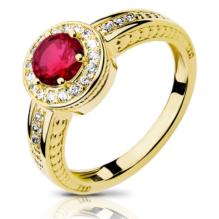 Złoty pierścionek z rubinem, cyrkoniami i ornamentem roślinnym - P0751R - Marand